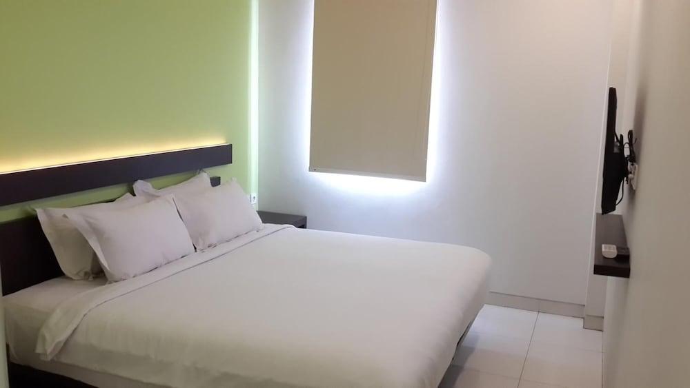 V Hotel Tebet Jakarta Ngoại thất bức ảnh