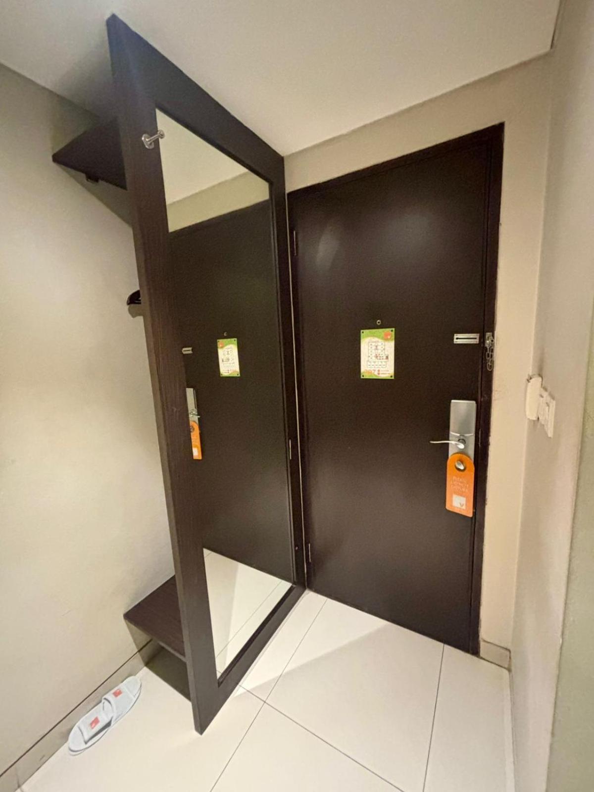 V Hotel Tebet Jakarta Ngoại thất bức ảnh