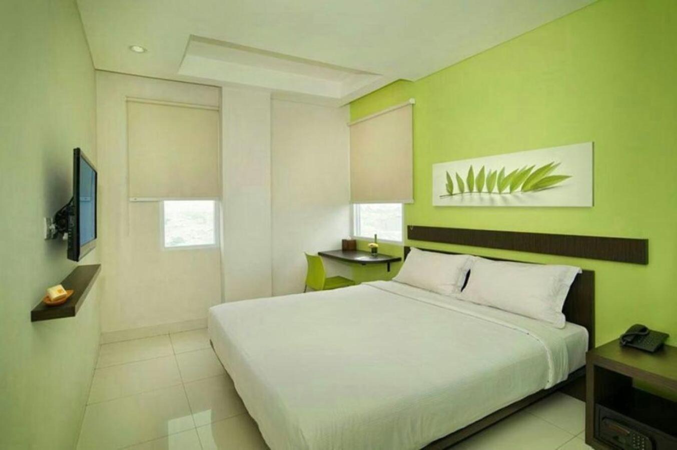 V Hotel Tebet Jakarta Ngoại thất bức ảnh